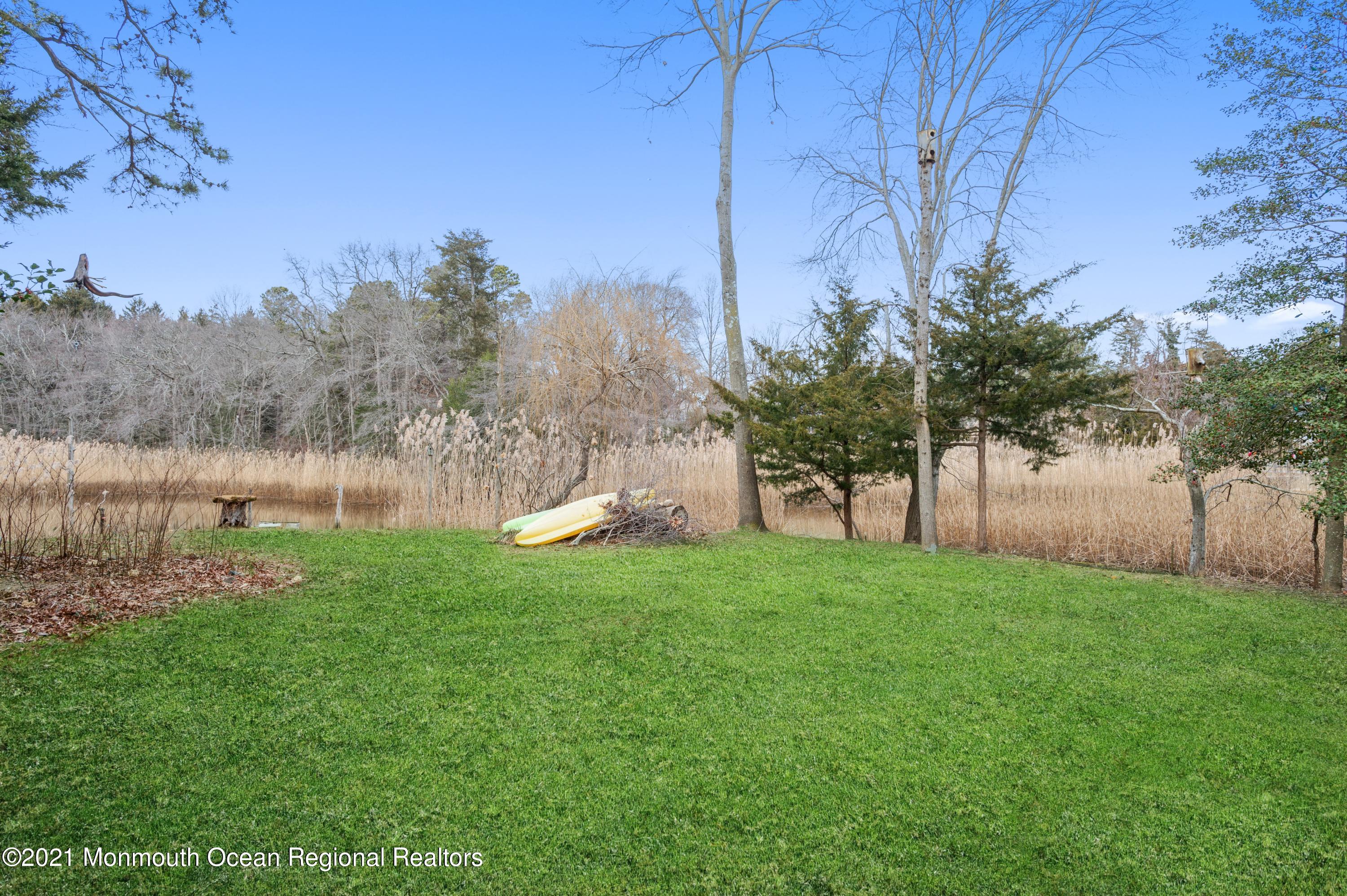 37 Beverly Beach Road Brick, NJ 08724 - Photo 8 of 14 09_37BeverlyBeachRd_26_BackYard_HiRes