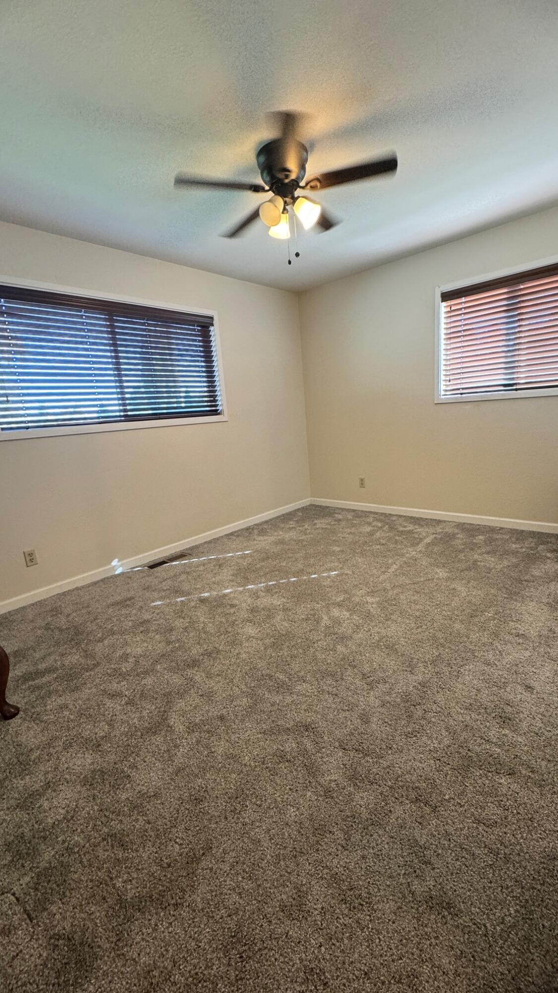 4750 Homedale Road Klamath Falls, OR 97603 - Photo 17 of 30 Bedroom 2