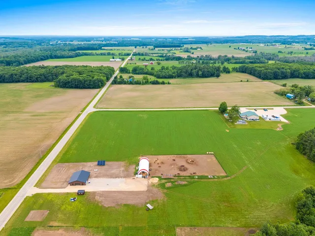 $399,900 | N3046 Cty K, Shawano, WI 54166