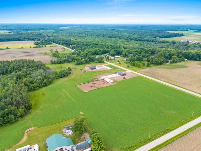 $399,900 | N3046 Cty K, Shawano, WI 54166