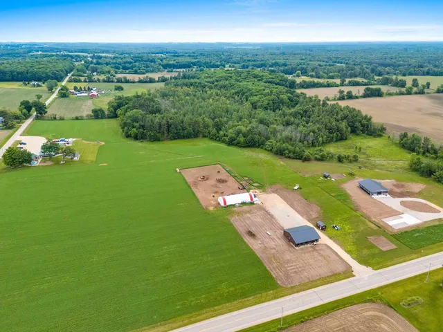 $399,900 | N3046 Cty K, Shawano, WI 54166