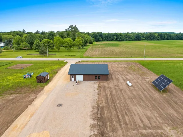 $399,900 | N3046 Cty K, Shawano, WI 54166