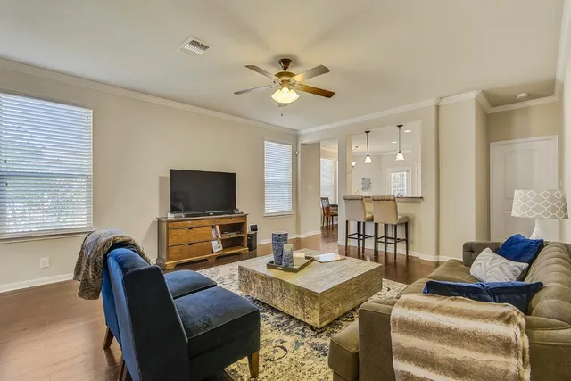 $2,950 | 409 Meadowlark Street, Unit A, Lakeway, TX 78734