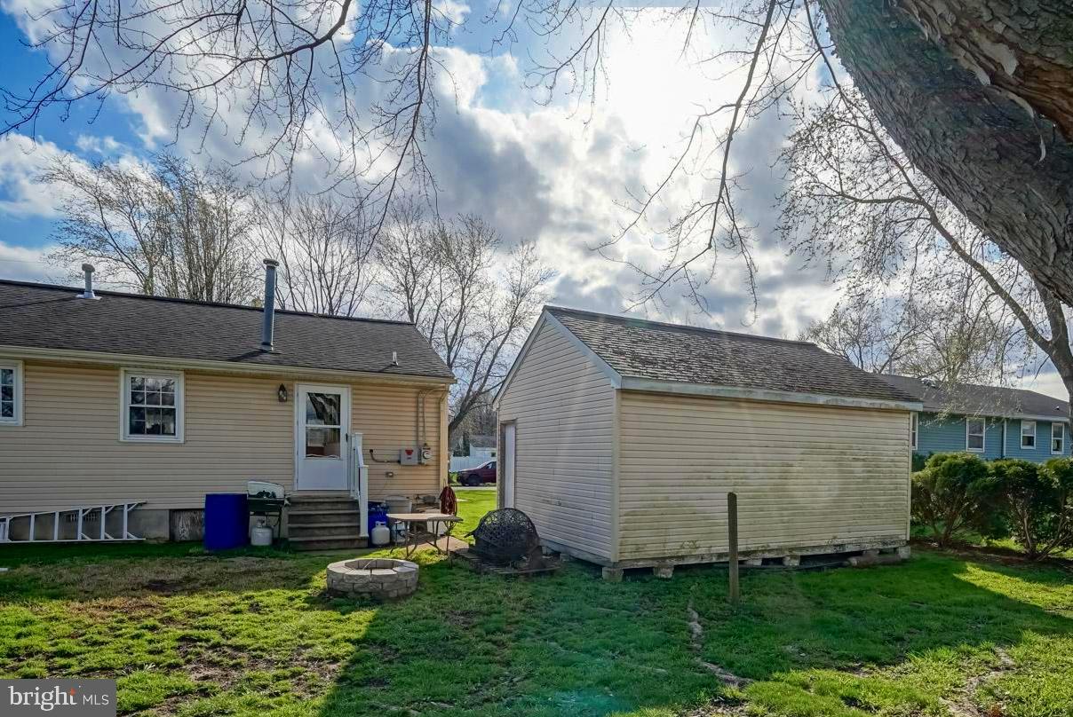 82 Georgia Road Pennsville, NJ 08070 - Photo 25 of 42 Large Shed for Storage
