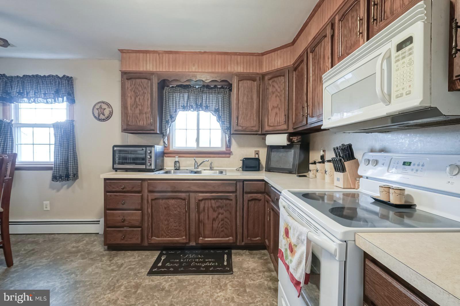 82 Georgia Road Pennsville, NJ 08070 - Photo 8 of 42 Plenty of Cabinet Space in the Kitchen
