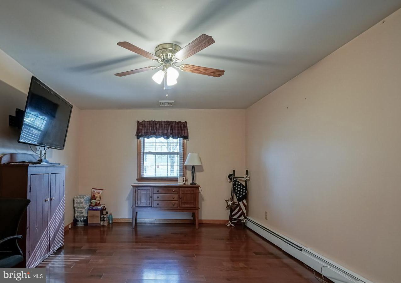 82 Georgia Road Pennsville, NJ 08070 - Photo 10 of 42 Family Room or use as a 4th Bedroom, if needed