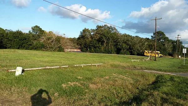 $1,842,000 | 709 East Highway 6, Alvin, TX 77511