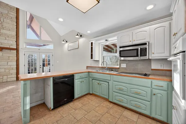$675,000 | 6775 Silver Creek Azle Road, Azle, TX 76020