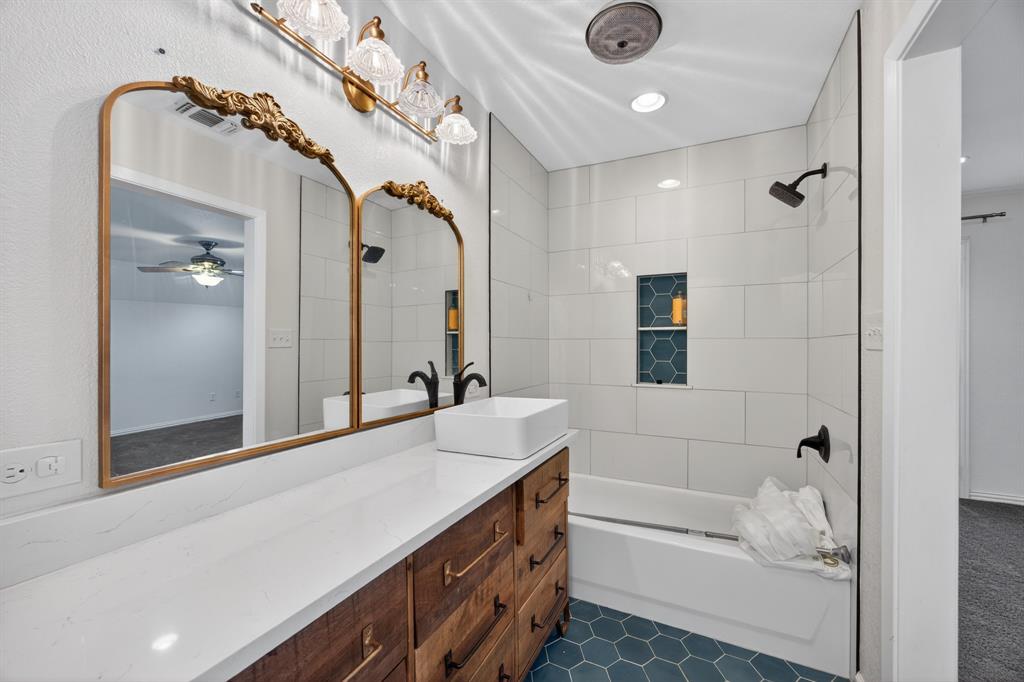 6775 Silver Creek Azle Road Azle, TX 76020 - Photo 17 of 40 Full bath featuring shower combination and vanity