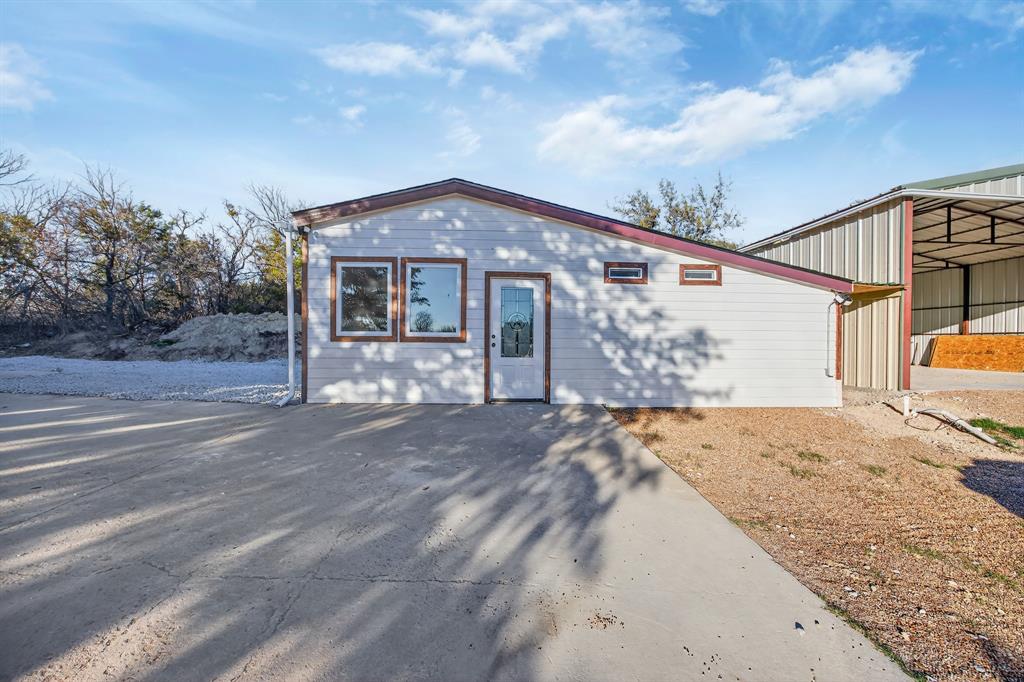 6775 Silver Creek Azle Road Azle, TX 76020 - Photo 23 of 40 View of front of Guest house