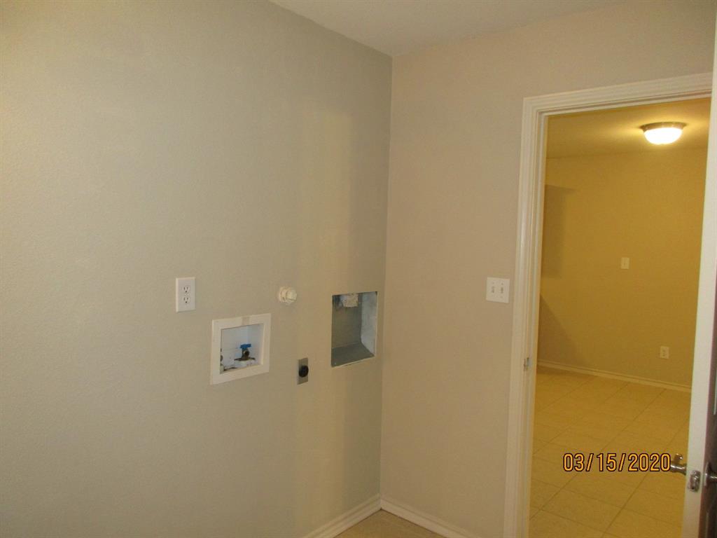 908 Parkplace Ridge Princeton, TX 75407 - Photo 14 of 16
