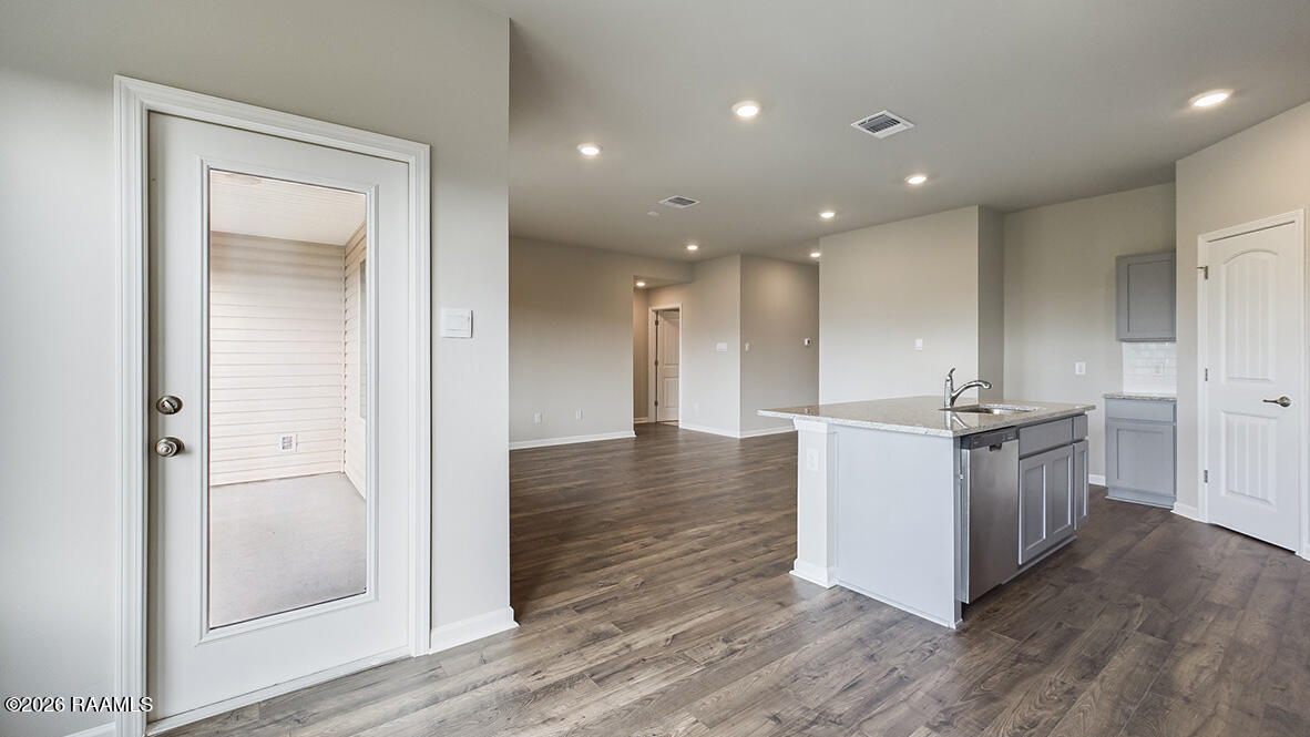 166 Colett Sunset, LA 70584 - Photo 13 of 29 X40 Bellvue - Grey -12