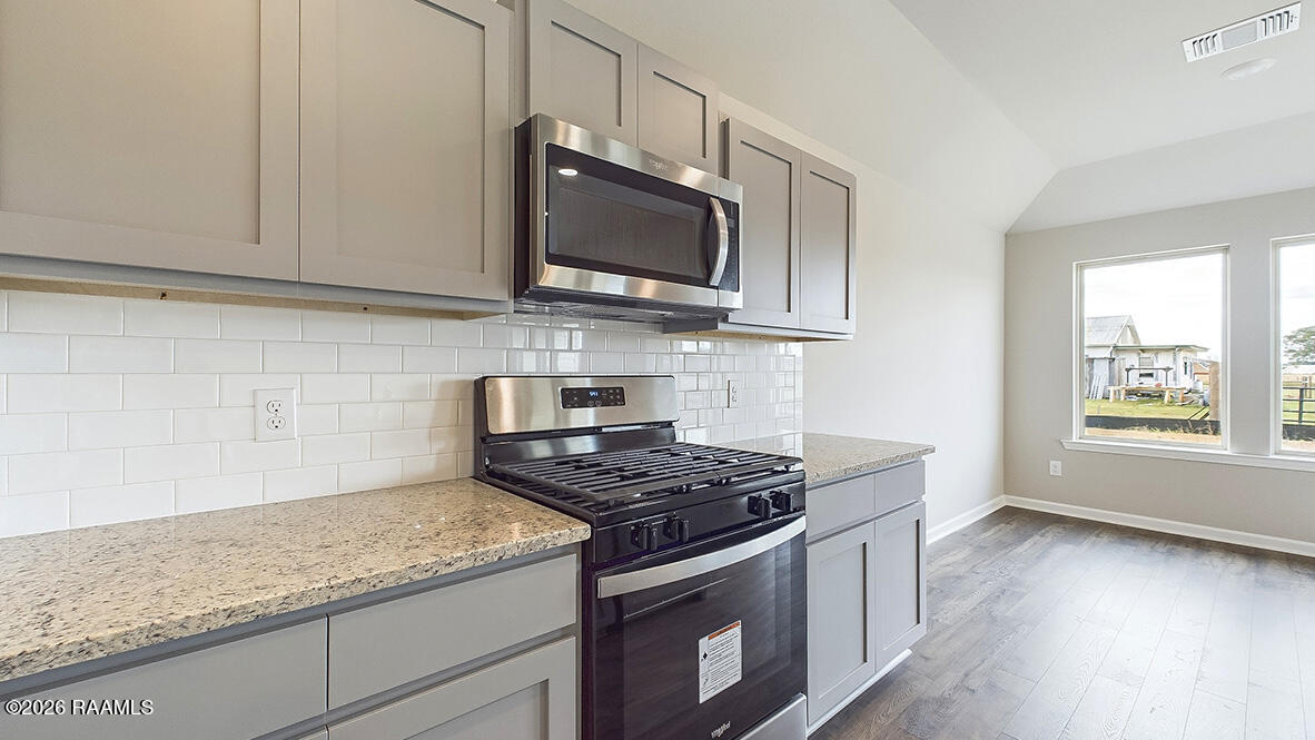 166 Colett Sunset, LA 70584 - Photo 7 of 29 X40 Bellvue - Grey -6