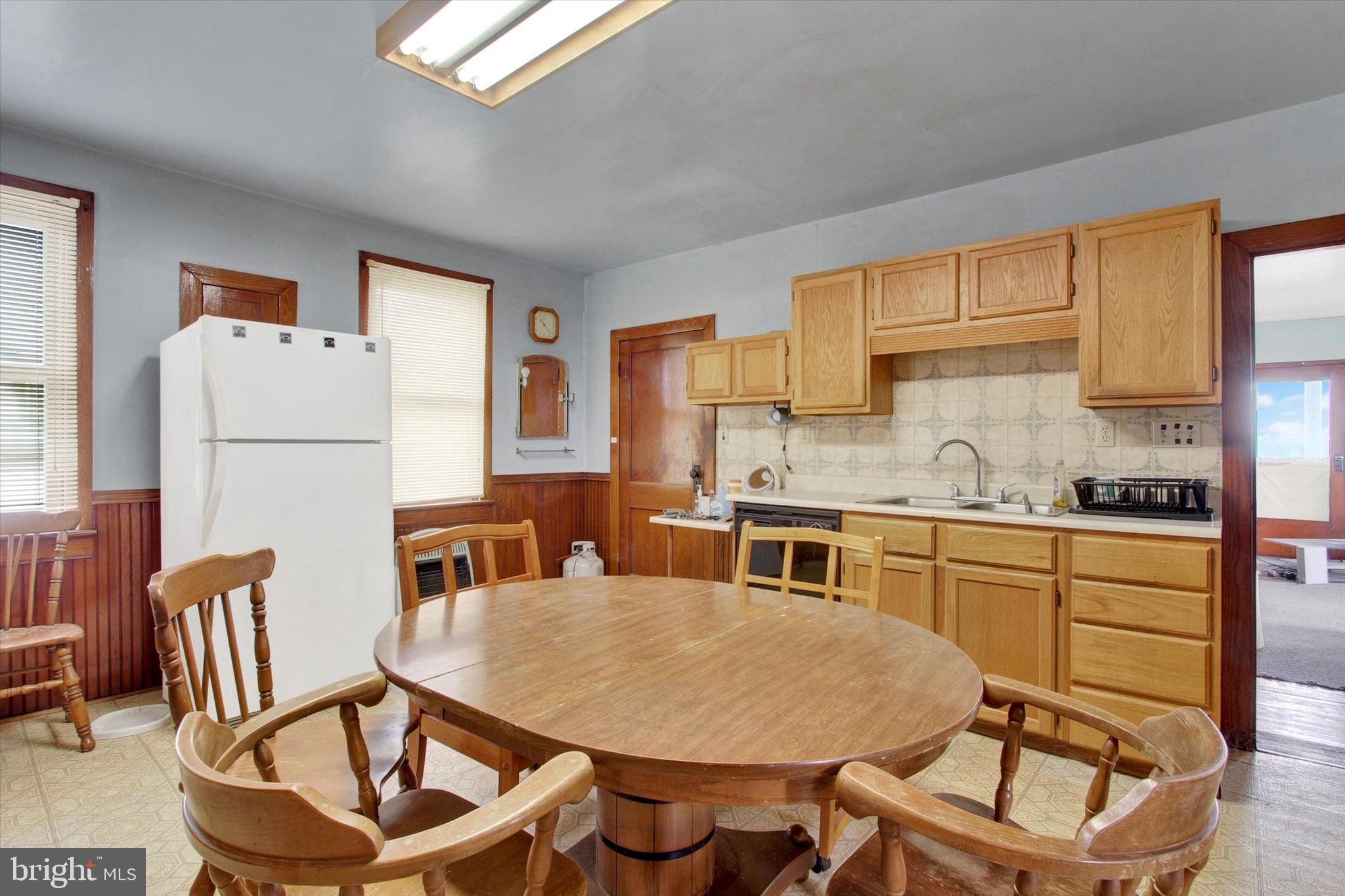 2040 Windsor Road Red Lion, PA 17356 - Photo 8 of 28