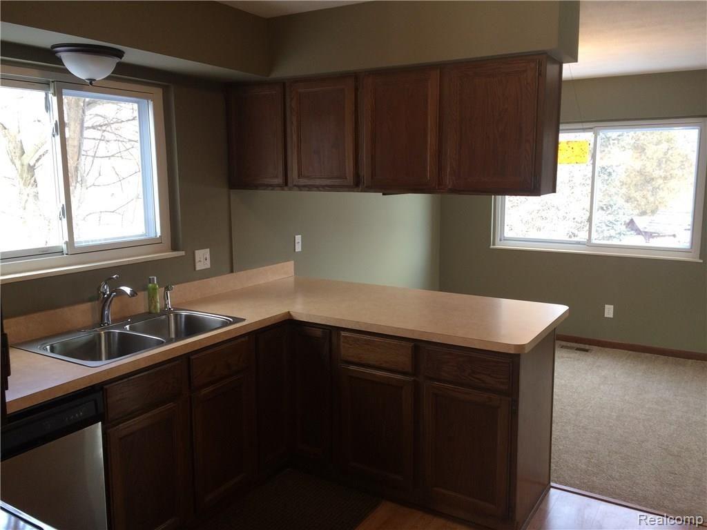 3267 East Coon Lake Road Howell, MI 48843 - Photo 12 of 35 IMG_2423.JPG