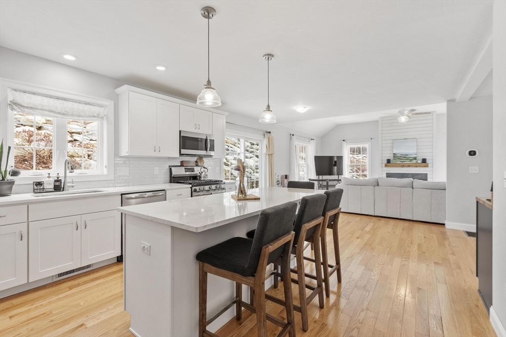 98 East Road Westminster, MA 01473 - Photo 11 of 42