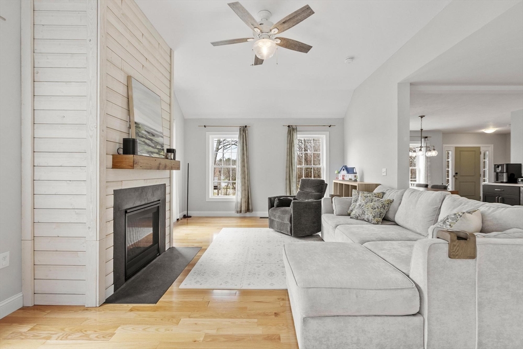 98 East Road Westminster, MA 01473 - Photo 17 of 42