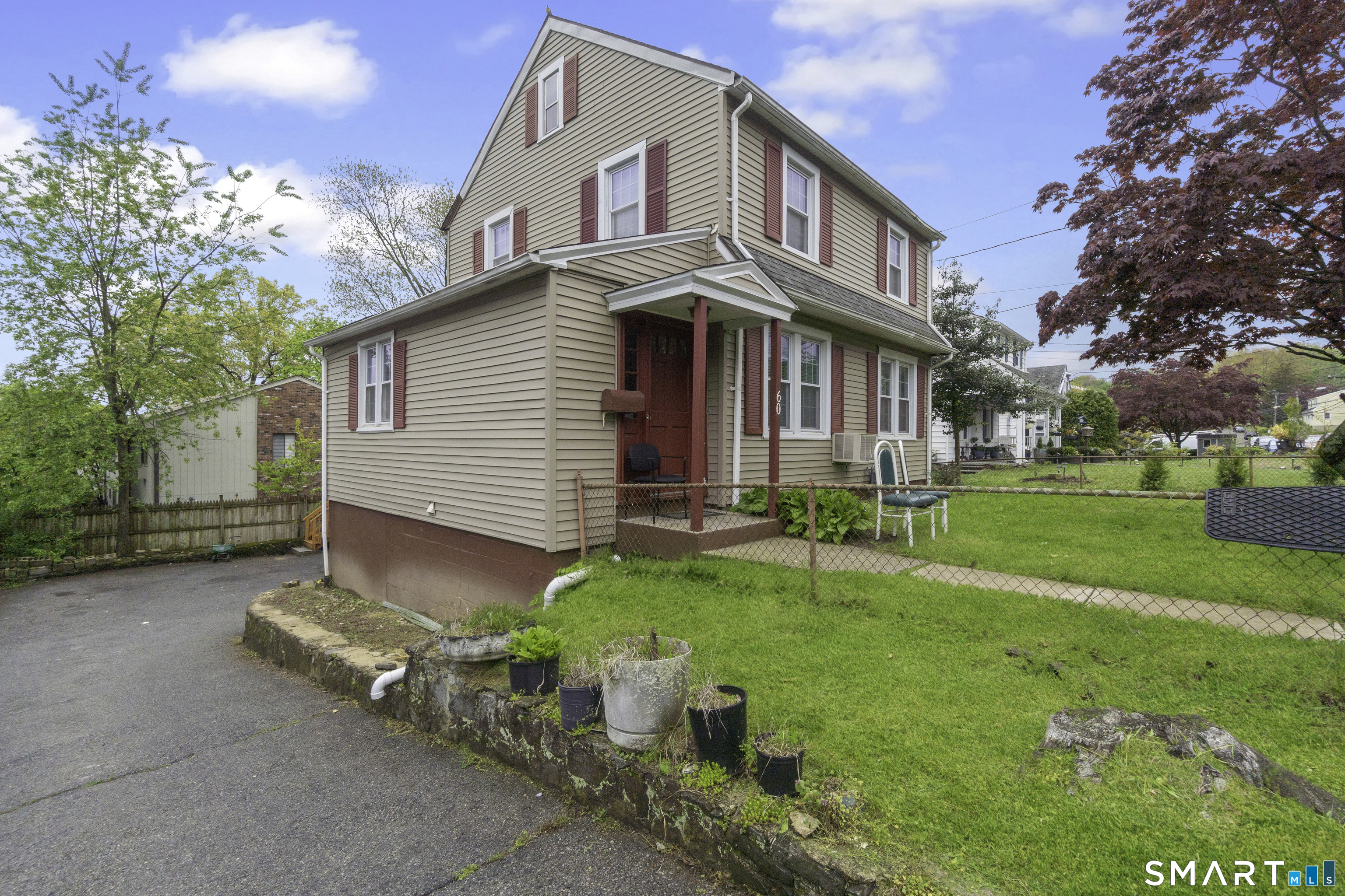 33 Colonial Road, Unit 9 Stamford, CT 06906 - Photo 3 of 38