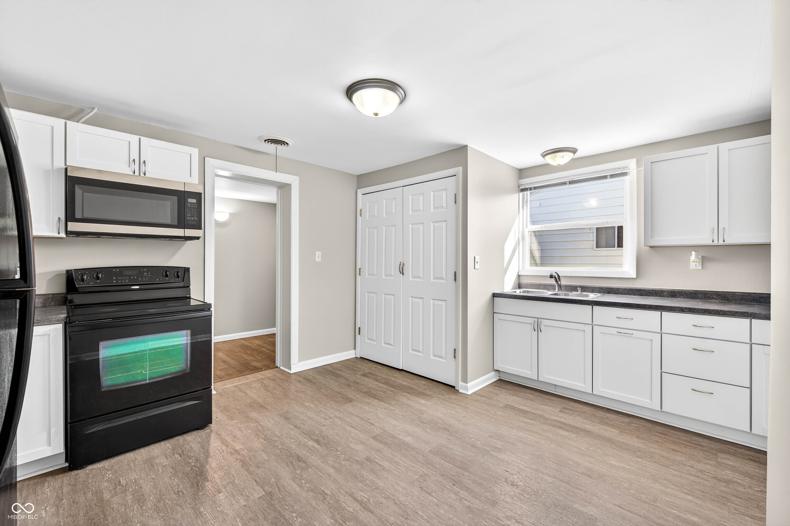 2031 Elm Street Columbus, IN 47201 - Photo 14 of 28