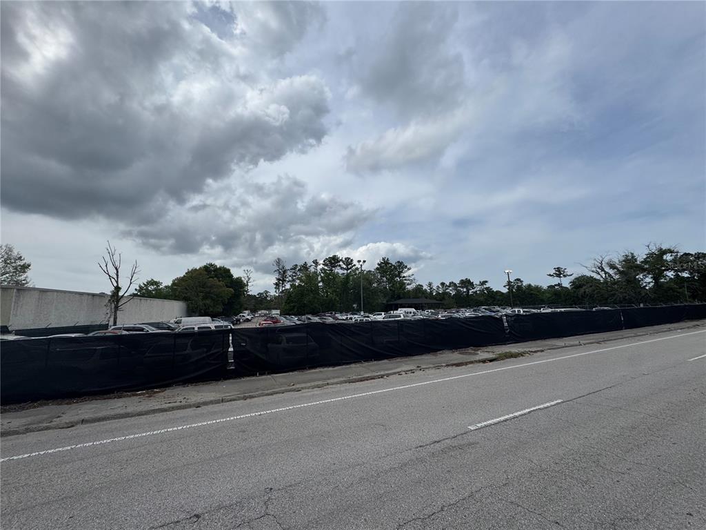 5515 Shad Road Jacksonville, FL 32257 - Photo 2 of 16 a view of terrace with city view