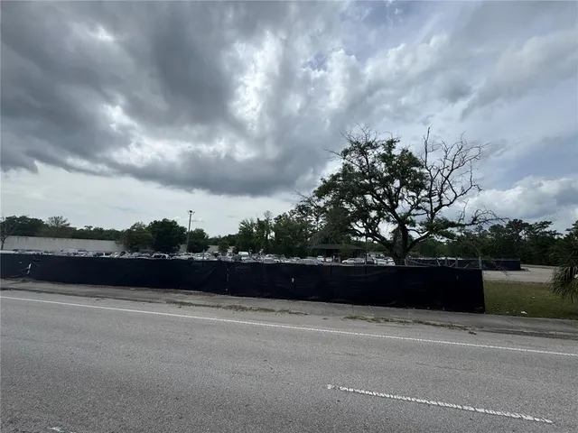 a view of terrace with city view