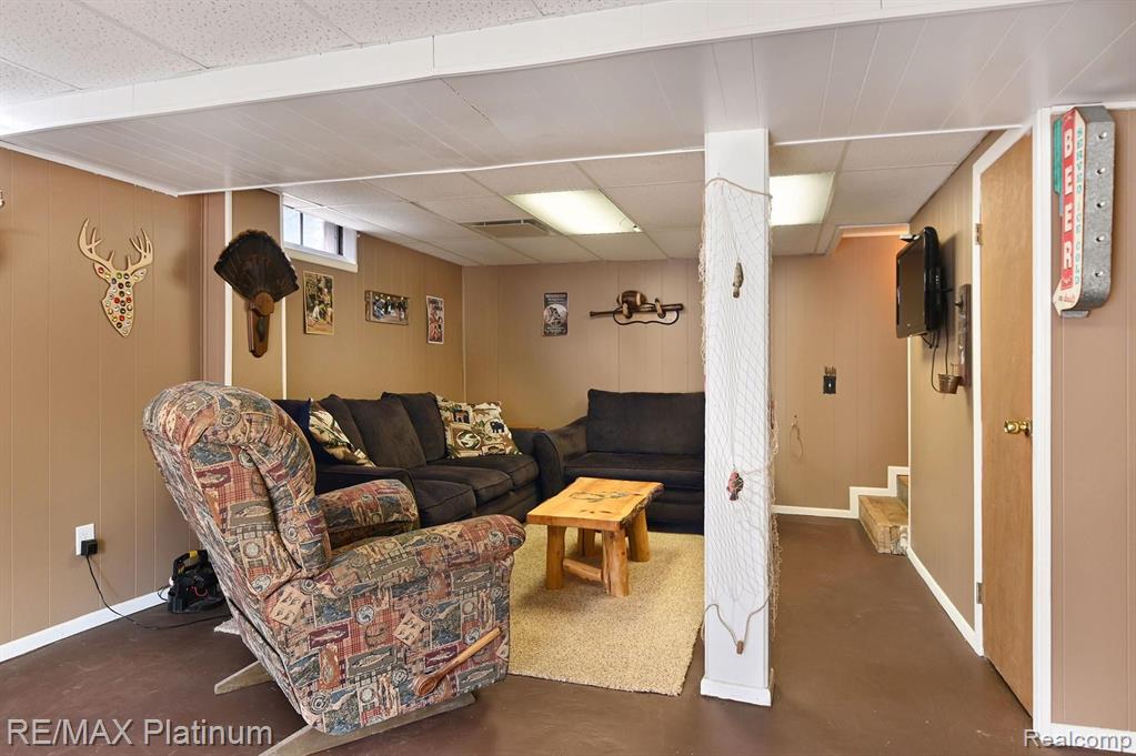 12451 Williams Road Byron, MI 48418 - Photo 17 of 29