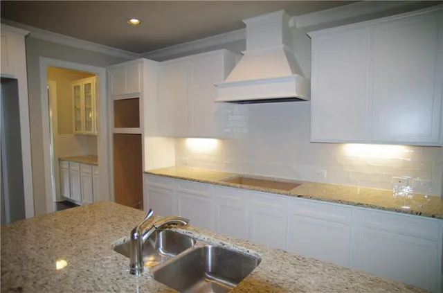 $563,078 | 715 Deer Hollow Trace, Suwanee, GA 30024