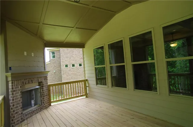 $563,078 | 715 Deer Hollow Trace, Suwanee, GA 30024