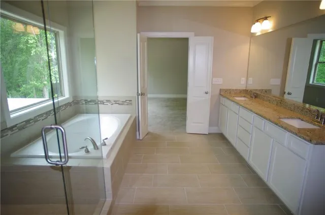 $563,078 | 715 Deer Hollow Trace, Suwanee, GA 30024