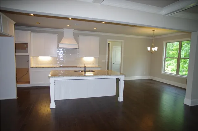 $563,078 | 715 Deer Hollow Trace, Suwanee, GA 30024