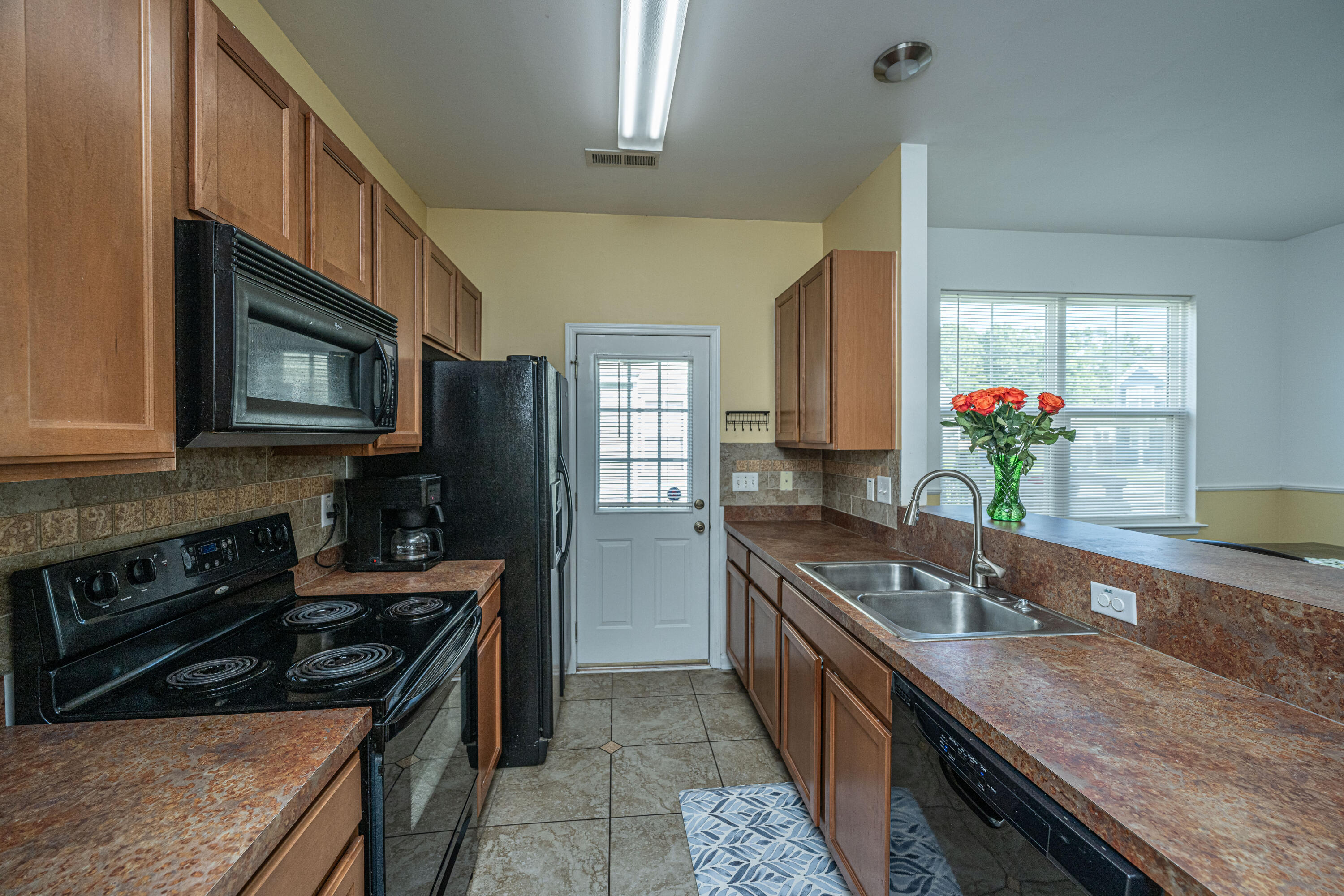 226 Killarney Trail Moncks Corner, SC 29461 - Photo 8 of 15 226KillarneyTrail019