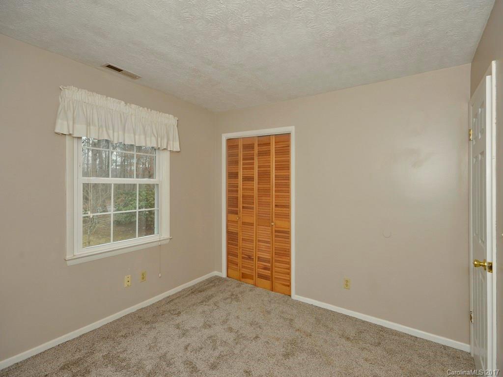 861 Case Cove Road Candler, NC 28715 - Photo 14 of 24 Gallery Image 14