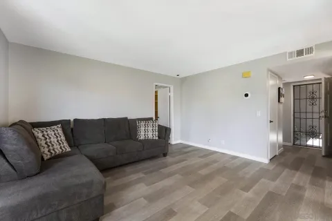 $549,000 | 1059 Shadowridge Drive, Unit 7, Vista, CA 92081