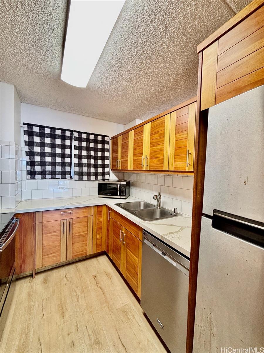 469 Ena Road, Unit 3007 Honolulu, HI 96815 - Photo 4 of 21