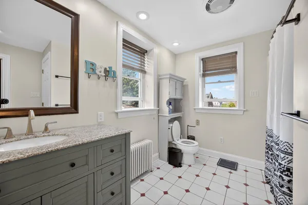 $339,900 | 321 Walnut Street, Spring City, PA 19475