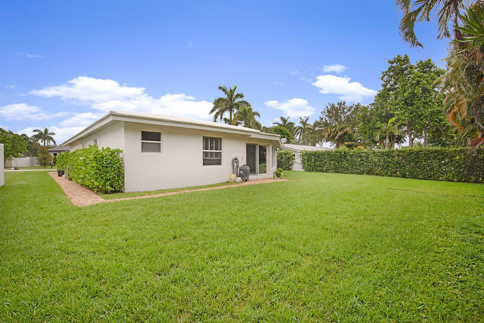 2050 Northeast 26th Street Lighthouse Point, FL 33064 - Photo 30 of 40 Photo 30