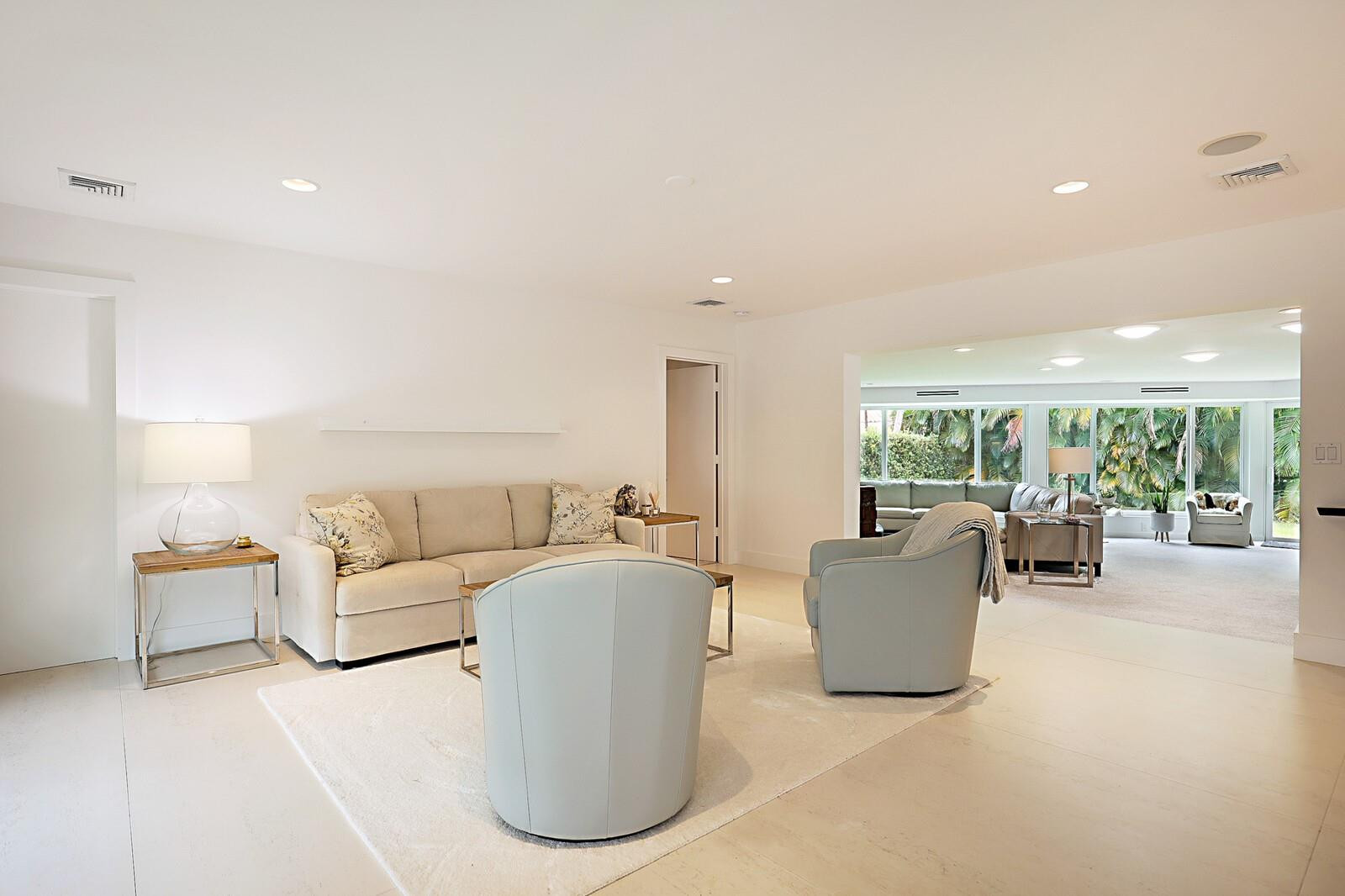 2050 Northeast 26th Street Lighthouse Point, FL 33064 - Photo 3 of 40 Photo 3