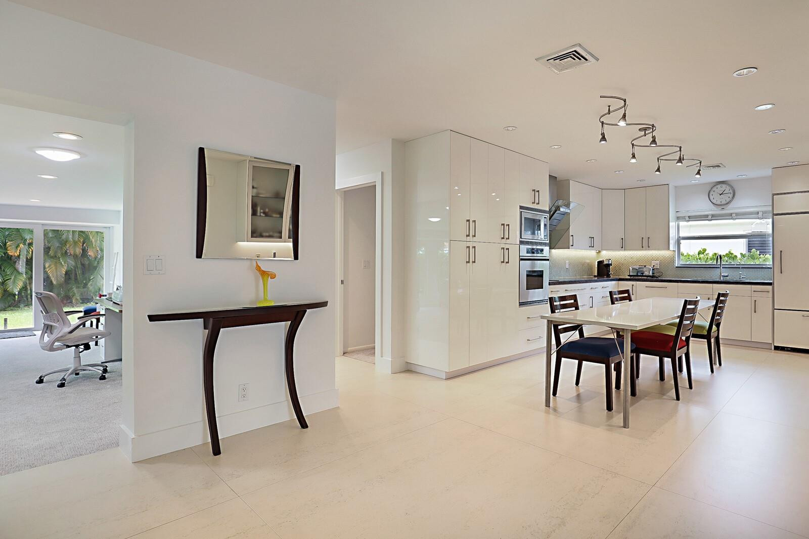 2050 Northeast 26th Street Lighthouse Point, FL 33064 - Photo 9 of 40 Photo 9