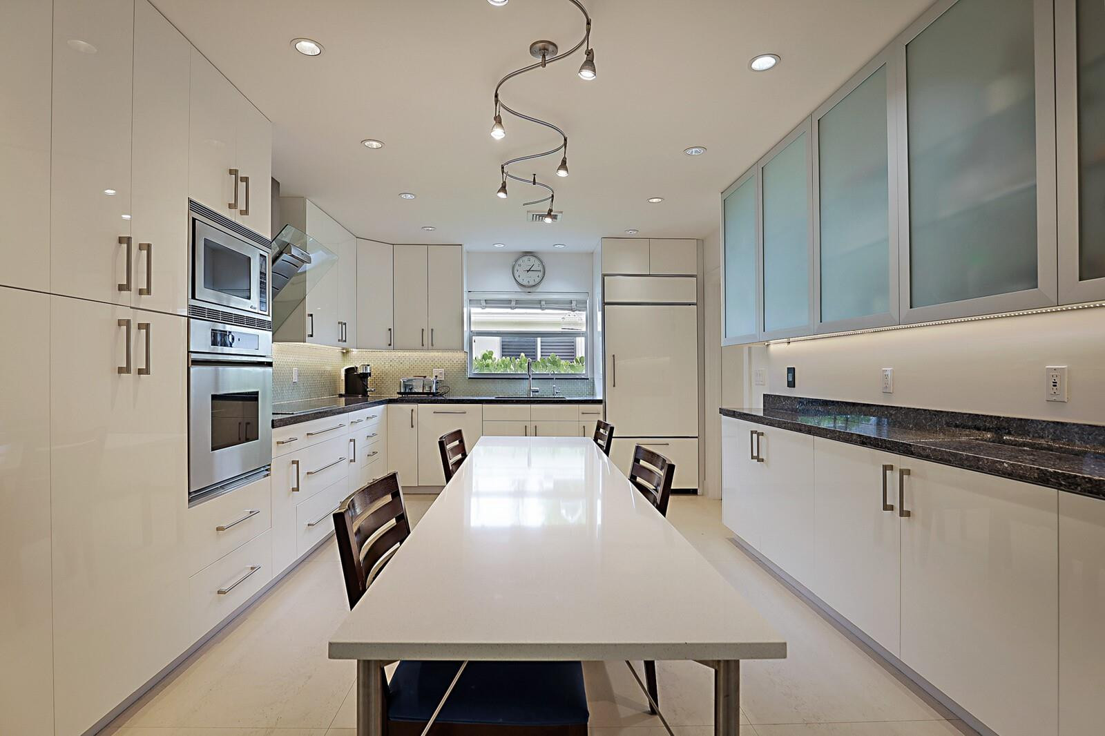 2050 Northeast 26th Street Lighthouse Point, FL 33064 - Photo 10 of 40 Photo 10