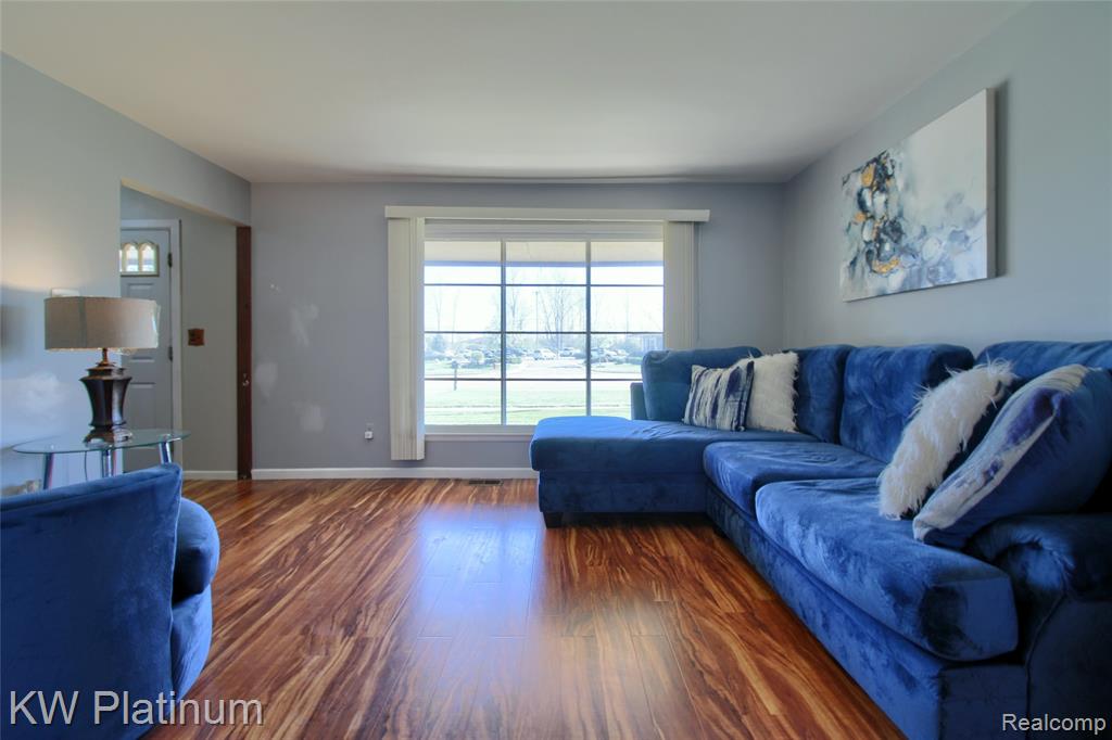 25168 Goddard Road Taylor, MI 48180 - Photo 5 of 32