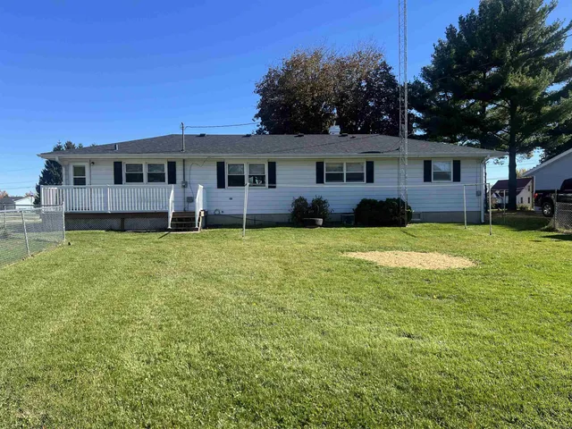 $280,000 | 402 Burr Street, Clinton, WI 53525