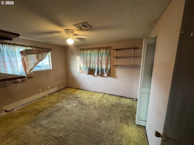560 St John Street Sutherlin, OR 97479 - Photo 21 of 43 a view of an empty room and window