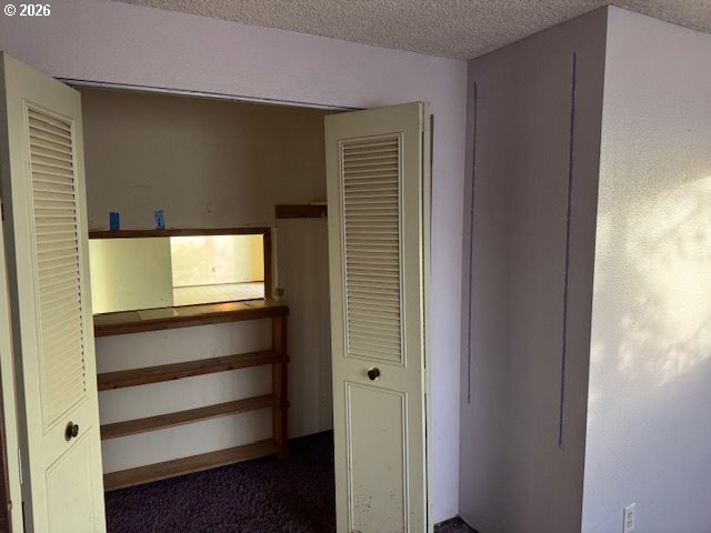 560 St John Street Sutherlin, OR 97479 - Photo 24 of 43 a view of room with wooden floor and windows