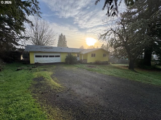 560 St John Street Sutherlin, OR 97479 - Photo 41 of 43 a view of a house with a yard