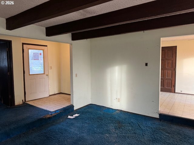 560 St John Street Sutherlin, OR 97479 - Photo 10 of 43 a view of an empty room with wooden floor