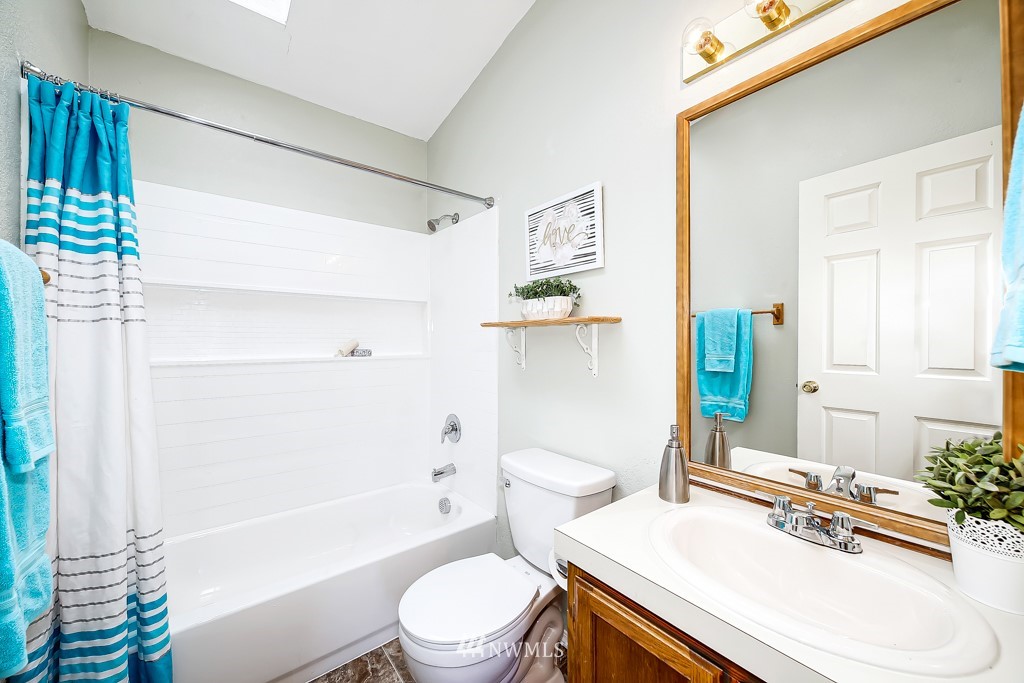 8214 Riverview Road Snohomish, WA 98290 - Photo 18 of 34 Gallery Image 18