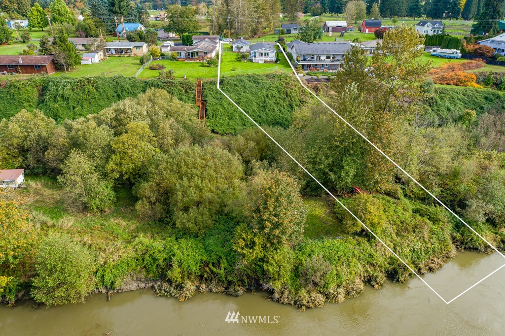 8214 Riverview Road Snohomish, WA 98290 - Photo 3 of 34 Gallery Image 3