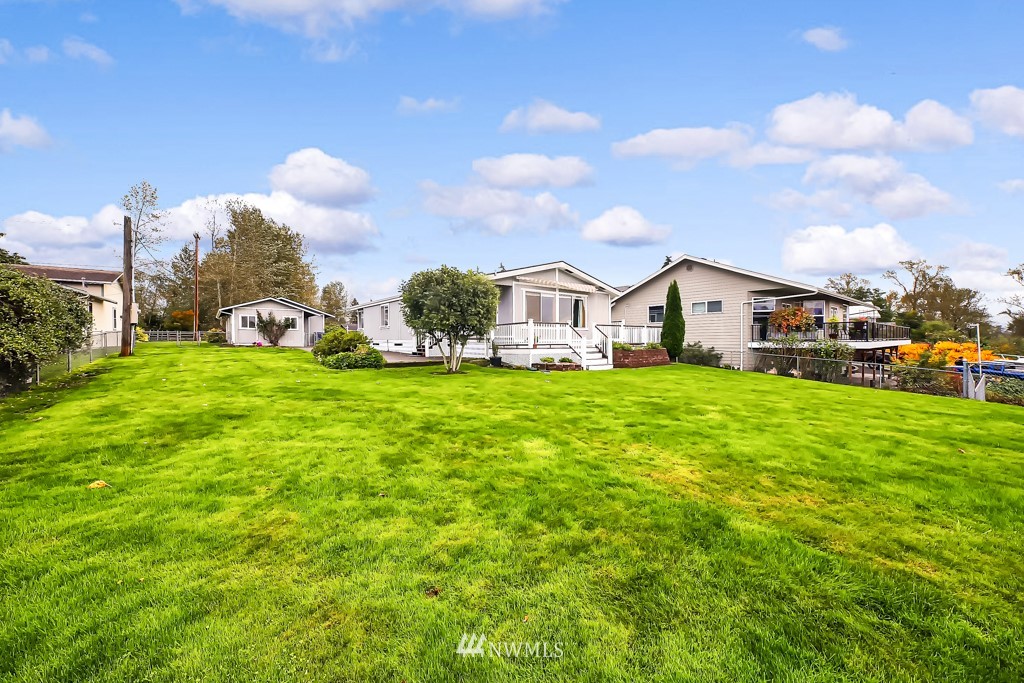 8214 Riverview Road Snohomish, WA 98290 - Photo 25 of 34 Gallery Image 25