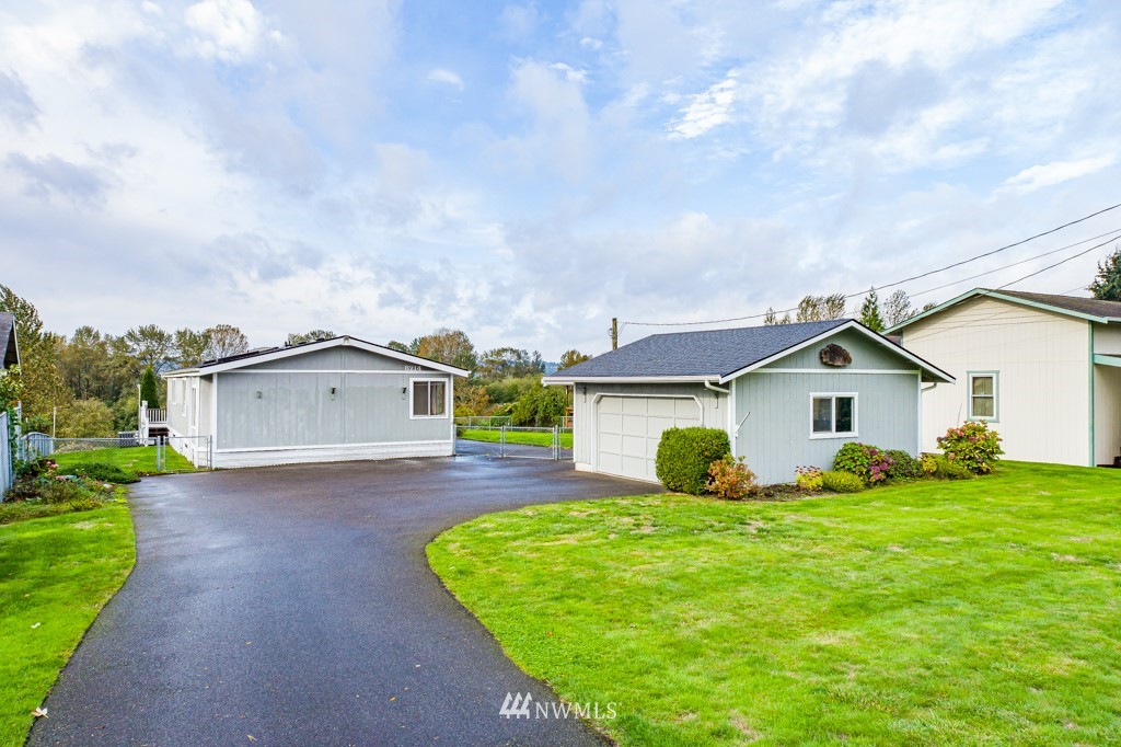 8214 Riverview Road Snohomish, WA 98290 - Photo 29 of 34 Gallery Image 29