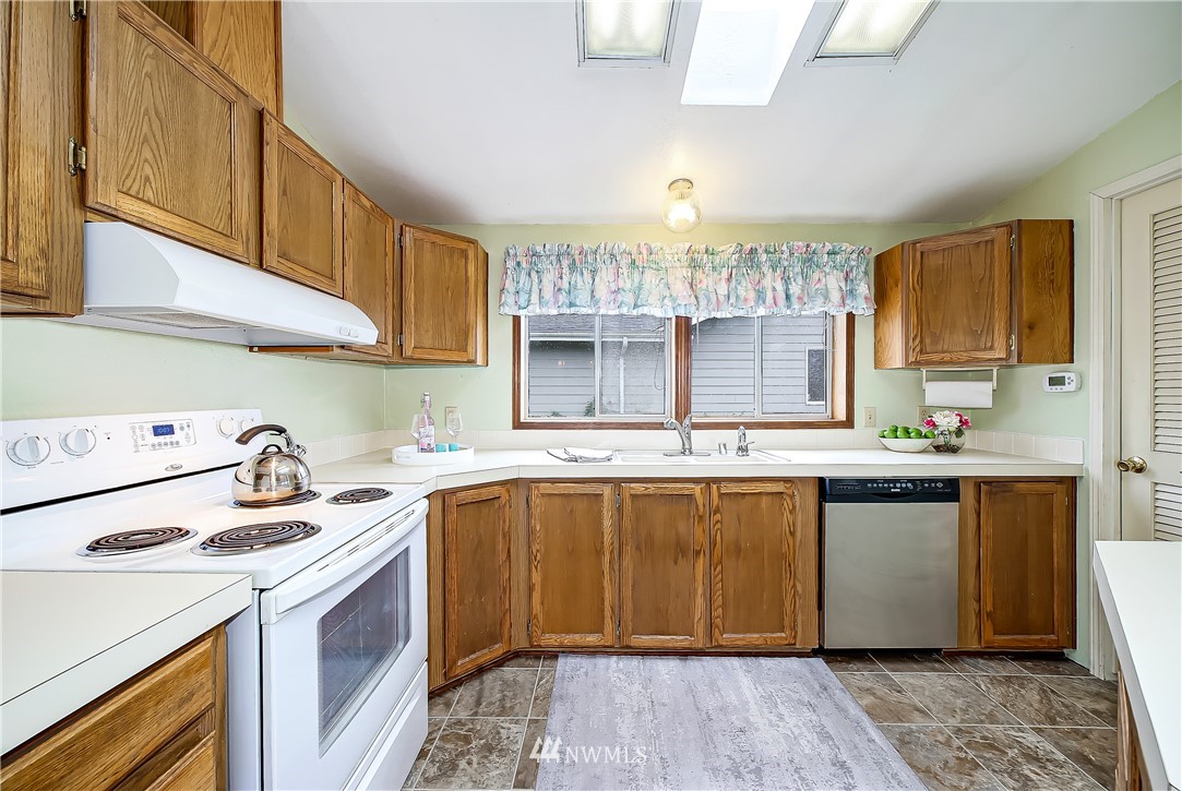 8214 Riverview Road Snohomish, WA 98290 - Photo 7 of 34 Gallery Image 7